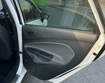 Білий Форд Фієста, об'ємом двигуна 1.24 л та пробігом 128 тис. км за 5300 $, фото 14 на Automoto.ua