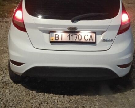 Білий Форд Фієста, об'ємом двигуна 1.2 л та пробігом 300 тис. км за 3000 $, фото 4 на Automoto.ua