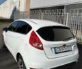 Белый Форд Фиеста, объемом двигателя 1.24 л и пробегом 164 тыс. км за 6500 $, фото 2 на Automoto.ua