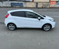 Білий Форд Фієста, об'ємом двигуна 1.39 л та пробігом 110 тис. км за 6950 $, фото 1 на Automoto.ua