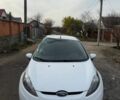 Білий Форд Фієста, об'ємом двигуна 1.2 л та пробігом 103 тис. км за 2200 $, фото 1 на Automoto.ua