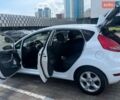 Білий Форд Фієста, об'ємом двигуна 1.39 л та пробігом 170 тис. км за 6800 $, фото 5 на Automoto.ua