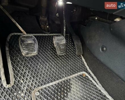 Белый Форд Фиеста, объемом двигателя 1.3 л и пробегом 117 тыс. км за 6400 $, фото 42 на Automoto.ua