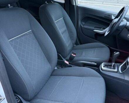 Белый Форд Фиеста, объемом двигателя 1.4 л и пробегом 110 тыс. км за 6950 $, фото 9 на Automoto.ua