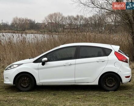 Белый Форд Фиеста, объемом двигателя 1.2 л и пробегом 163 тыс. км за 7000 $, фото 11 на Automoto.ua