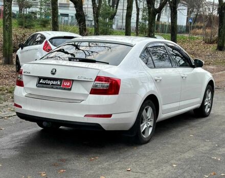 Білий Форд Фієста, об'ємом двигуна 1.4 л та пробігом 240 тис. км за 5990 $, фото 21 на Automoto.ua