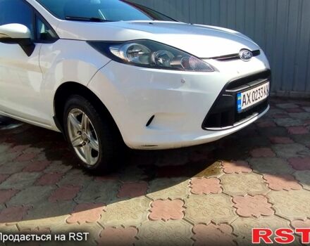 Білий Форд Фієста, об'ємом двигуна 1.4 л та пробігом 186 тис. км за 7500 $, фото 8 на Automoto.ua