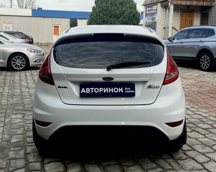 Білий Форд Фієста, об'ємом двигуна 1.4 л та пробігом 222 тис. км за 6800 $, фото 3 на Automoto.ua