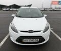 Білий Форд Фієста, об'ємом двигуна 1.4 л та пробігом 49 тис. км за 7500 $, фото 2 на Automoto.ua