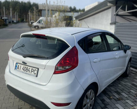 Белый Форд Фиеста, объемом двигателя 1.24 л и пробегом 250 тыс. км за 4900 $, фото 3 на Automoto.ua