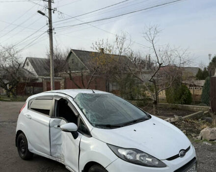 Білий Форд Фієста, об'ємом двигуна 1.24 л та пробігом 103 тис. км за 2000 $, фото 5 на Automoto.ua