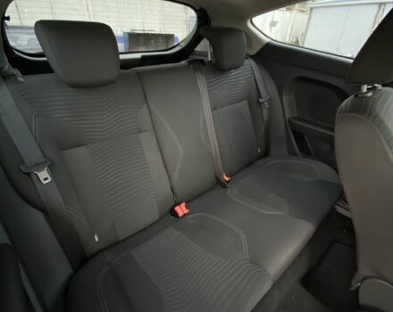 Белый Форд Фиеста, объемом двигателя 1.4 л и пробегом 230 тыс. км за 5400 $, фото 6 на Automoto.ua