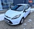 Білий Форд Фієста, об'ємом двигуна 1.2 л та пробігом 150 тис. км за 5250 $, фото 1 на Automoto.ua