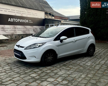 Білий Форд Фієста, об'ємом двигуна 1.39 л та пробігом 222 тис. км за 6800 $, фото 5 на Automoto.ua