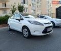 Білий Форд Фієста, об'ємом двигуна 1.24 л та пробігом 215 тис. км за 5500 $, фото 1 на Automoto.ua
