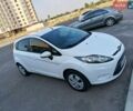 Білий Форд Фієста, об'ємом двигуна 1.24 л та пробігом 215 тис. км за 5500 $, фото 9 на Automoto.ua