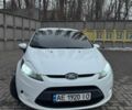 Белый Форд Фиеста, объемом двигателя 1.39 л и пробегом 270 тыс. км за 6100 $, фото 1 на Automoto.ua