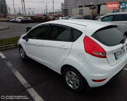 Білий Форд Фієста, об'ємом двигуна 1.39 л та пробігом 94 тис. км за 6700 $, фото 5 на Automoto.ua