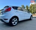 Білий Форд Фієста, об'ємом двигуна 1.4 л та пробігом 90 тис. км за 7777 $, фото 8 на Automoto.ua