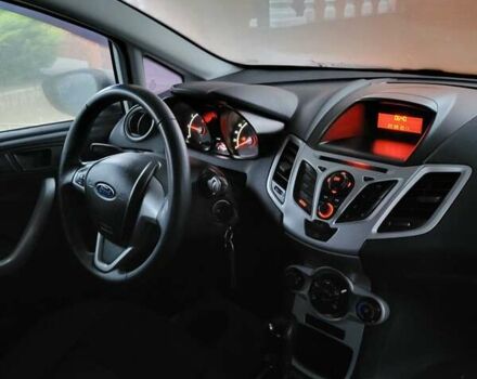 Белый Форд Фиеста, объемом двигателя 1.4 л и пробегом 198 тыс. км за 6700 $, фото 8 на Automoto.ua