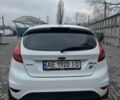 Белый Форд Фиеста, объемом двигателя 1.4 л и пробегом 270 тыс. км за 6100 $, фото 4 на Automoto.ua