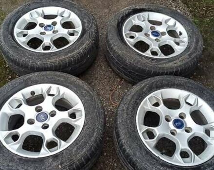 Белый Форд Фиеста, объемом двигателя 1.4 л и пробегом 185 тыс. км за 4200 $, фото 3 на Automoto.ua