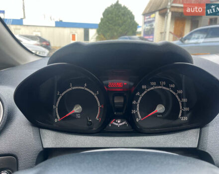 Білий Форд Фієста, об'ємом двигуна 1.39 л та пробігом 222 тис. км за 6800 $, фото 12 на Automoto.ua