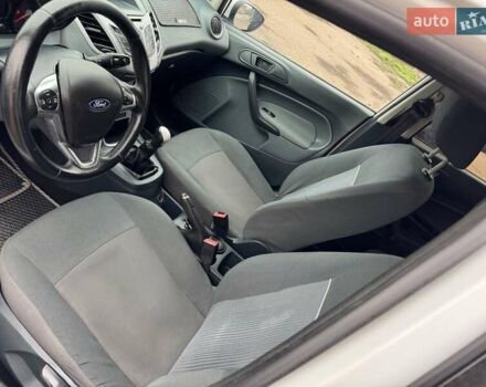 Белый Форд Фиеста, объемом двигателя 1.3 л и пробегом 117 тыс. км за 6400 $, фото 26 на Automoto.ua