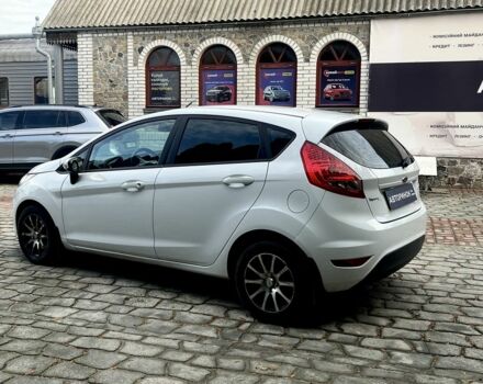 Білий Форд Фієста, об'ємом двигуна 1.4 л та пробігом 222 тис. км за 6800 $, фото 4 на Automoto.ua