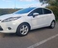 Белый Форд Фиеста, объемом двигателя 1.4 л и пробегом 152 тыс. км за 6800 $, фото 4 на Automoto.ua