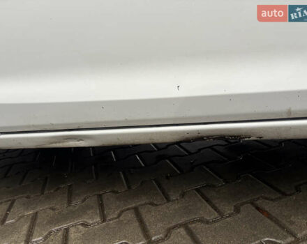 Белый Форд Фиеста, объемом двигателя 1.24 л и пробегом 212 тыс. км за 5400 $, фото 22 на Automoto.ua