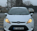 Білий Форд Фієста, об'ємом двигуна 1.39 л та пробігом 105 тис. км за 6980 $, фото 1 на Automoto.ua
