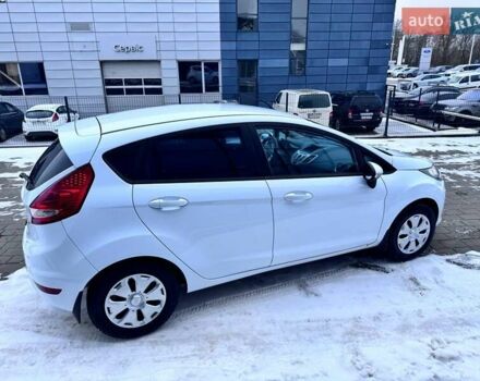 Білий Форд Фієста, об'ємом двигуна 1.2 л та пробігом 150 тис. км за 5250 $, фото 14 на Automoto.ua