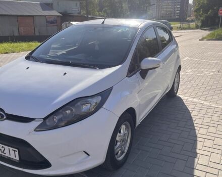 Білий Форд Фієста, об'ємом двигуна 1.4 л та пробігом 303 тис. км за 5750 $, фото 7 на Automoto.ua