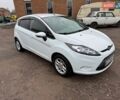 Белый Форд Фиеста, объемом двигателя 1.3 л и пробегом 117 тыс. км за 6400 $, фото 2 на Automoto.ua