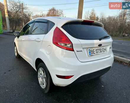 Білий Форд Фієста, об'ємом двигуна 1.24 л та пробігом 128 тис. км за 5300 $, фото 7 на Automoto.ua