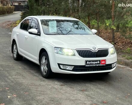 Белый Форд Фиеста, объемом двигателя 1.4 л и пробегом 240 тыс. км за 5990 $, фото 18 на Automoto.ua