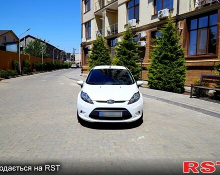 Белый Форд Фиеста, объемом двигателя 1.2 л и пробегом 139 тыс. км за 5800 $, фото 5 на Automoto.ua