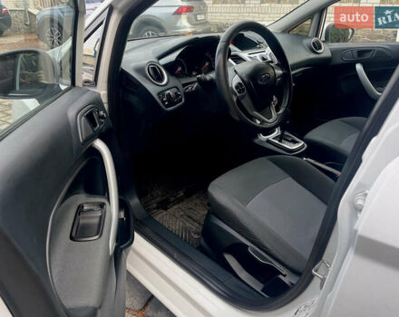 Білий Форд Фієста, об'ємом двигуна 1.39 л та пробігом 222 тис. км за 6800 $, фото 7 на Automoto.ua