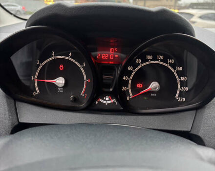 Белый Форд Фиеста, объемом двигателя 1.24 л и пробегом 212 тыс. км за 5400 $, фото 10 на Automoto.ua