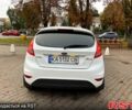 Белый Форд Фиеста, объемом двигателя 1.4 л и пробегом 220 тыс. км за 6350 $, фото 2 на Automoto.ua