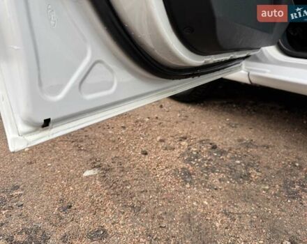 Белый Форд Фиеста, объемом двигателя 1.3 л и пробегом 117 тыс. км за 6400 $, фото 34 на Automoto.ua