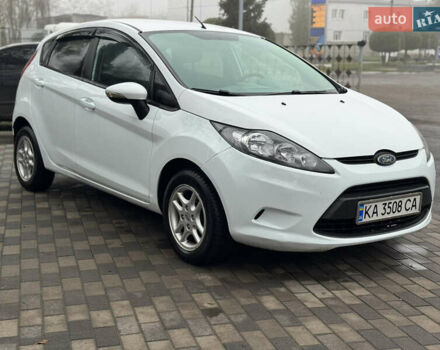Белый Форд Фиеста, объемом двигателя 1.24 л и пробегом 122 тыс. км за 4900 $, фото 3 на Automoto.ua