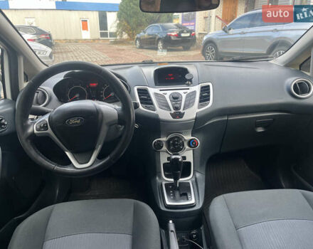 Білий Форд Фієста, об'ємом двигуна 1.39 л та пробігом 222 тис. км за 6800 $, фото 19 на Automoto.ua