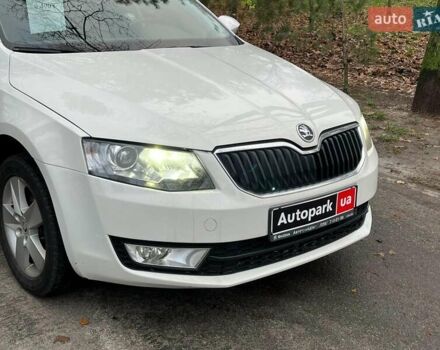 Білий Форд Фієста, об'ємом двигуна 1.4 л та пробігом 240 тис. км за 5990 $, фото 26 на Automoto.ua