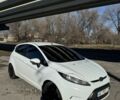 Белый Форд Фиеста, объемом двигателя 1.4 л и пробегом 270 тыс. км за 6300 $, фото 4 на Automoto.ua