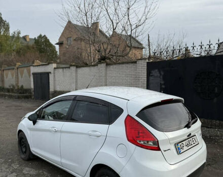 Білий Форд Фієста, об'ємом двигуна 1.24 л та пробігом 103 тис. км за 2000 $, фото 2 на Automoto.ua