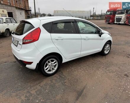 Белый Форд Фиеста, объемом двигателя 1.3 л и пробегом 117 тыс. км за 6400 $, фото 6 на Automoto.ua