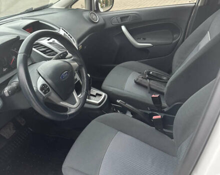 Белый Форд Фиеста, объемом двигателя 1.39 л и пробегом 90 тыс. км за 7500 $, фото 9 на Automoto.ua