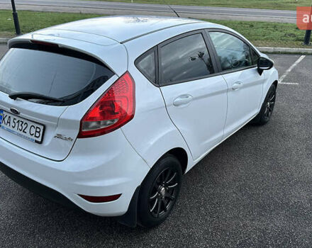 Белый Форд Фиеста, объемом двигателя 1.4 л и пробегом 220 тыс. км за 6950 $, фото 6 на Automoto.ua